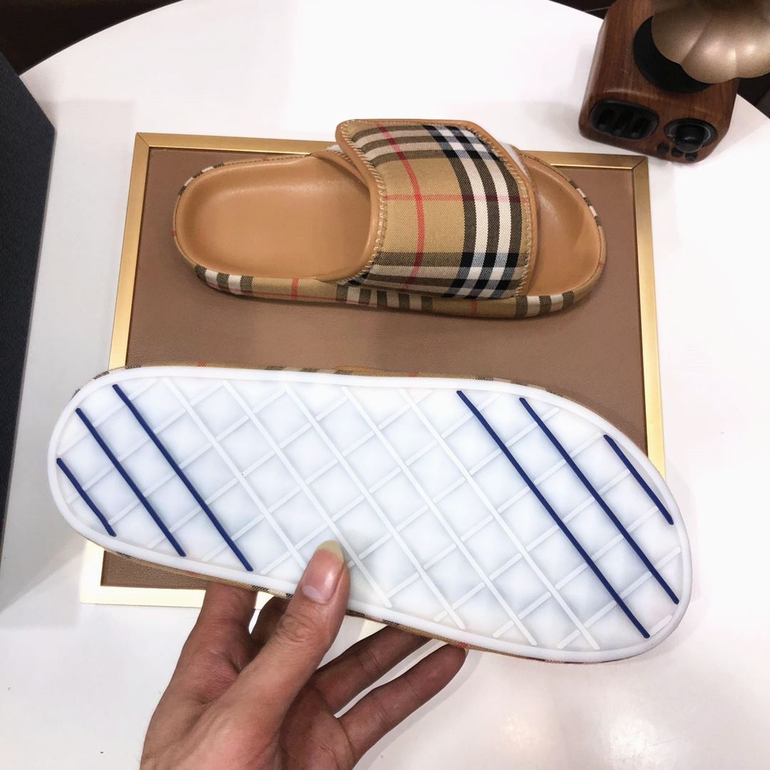 Burberry Slippers